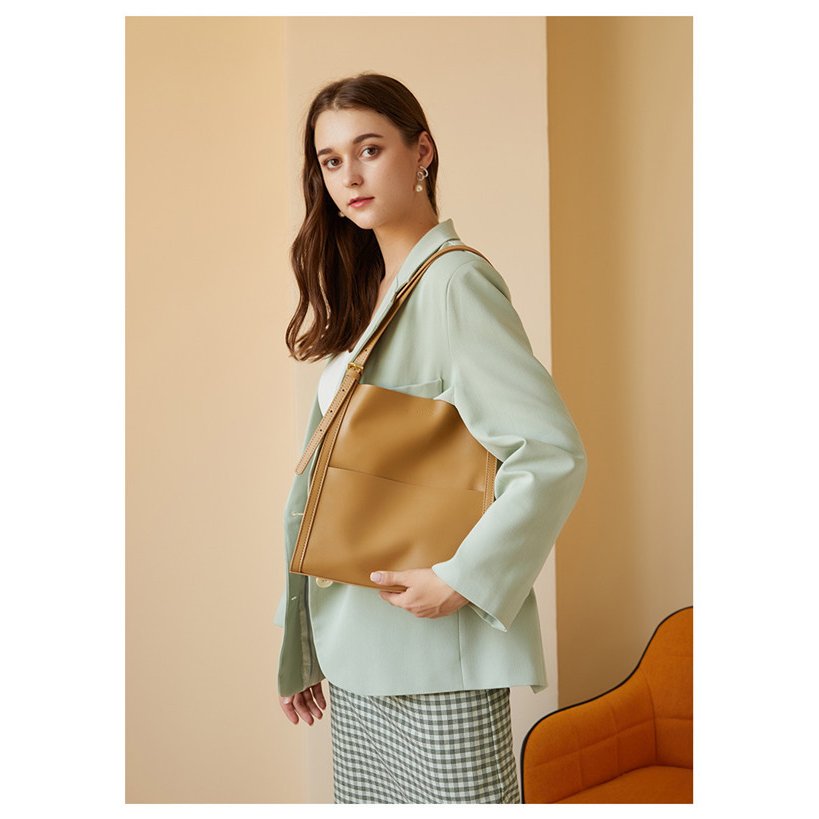 トートバッグ レディース 本革 ファッション 大容量 通勤用バッグ 可愛い おしゃれ きれいめ 肩掛け レザー ビジネス 大きめ 手提げ ハンドバッグ