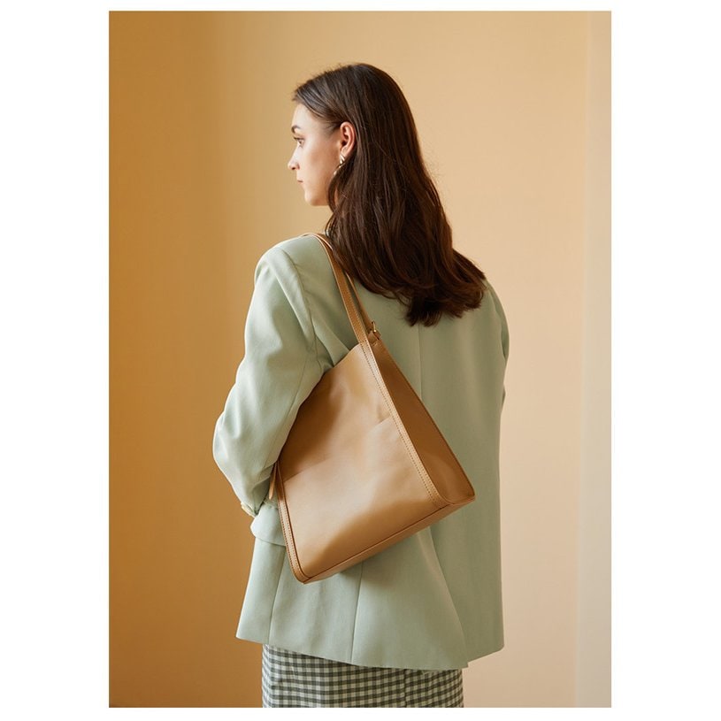 トートバッグ レディース 本革 ファッション 大容量 通勤用バッグ 可愛い おしゃれ きれいめ 肩掛け レザー ビジネス 大きめ 手提げ ハンドバッグ