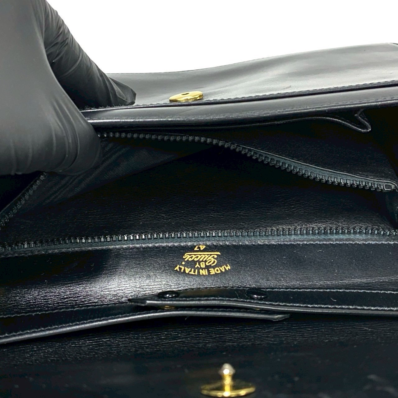 ヴィンテージ GG ロゴ金具ショルダーバッグ レザー ブラック 80100 ヴィンテージ GG ロゴ金具ショルダーバッグ レザー ブラック 80100