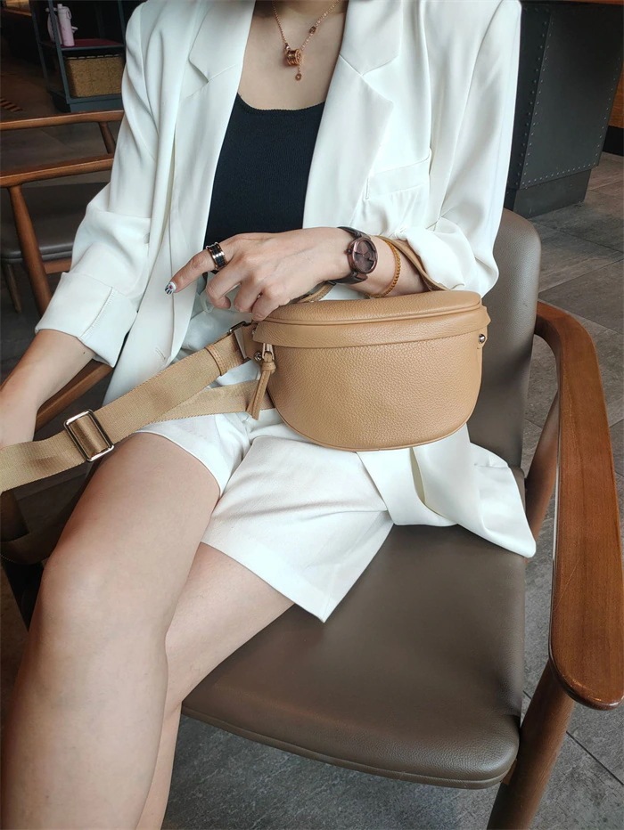 本革 ボディバッグ ウエストポーチ ミニショルダーバッグ レディース 小さめ 斜めがけバッグ レザー ショルダーバッグ 大人 肩掛けバッグ ミニバッグ 高見え 本革バッグ 革 かばん おしゃれ かわい