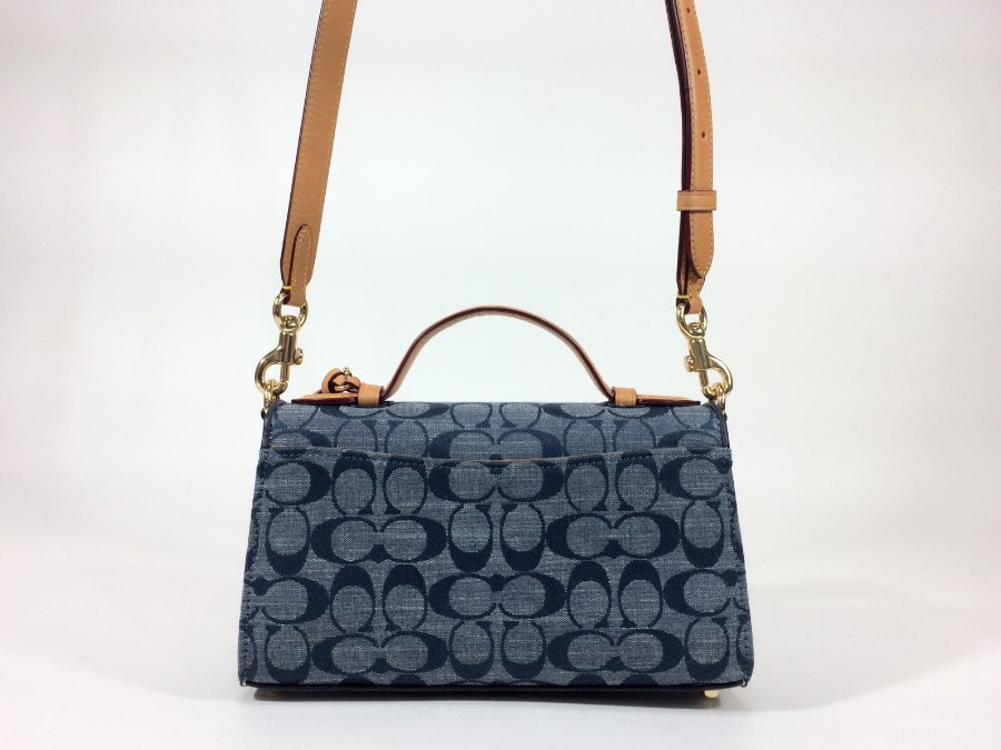 ショルダーバッグ シグネチャー キャンバスレザー ネイビー 中古品