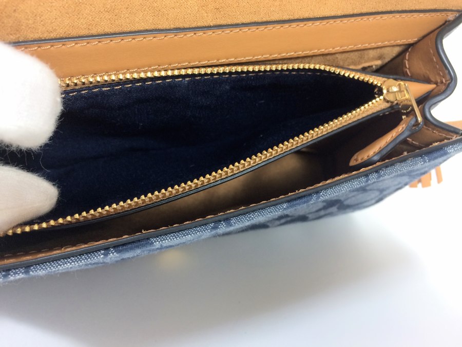 ショルダーバッグ シグネチャー キャンバスレザー ネイビー 中古品