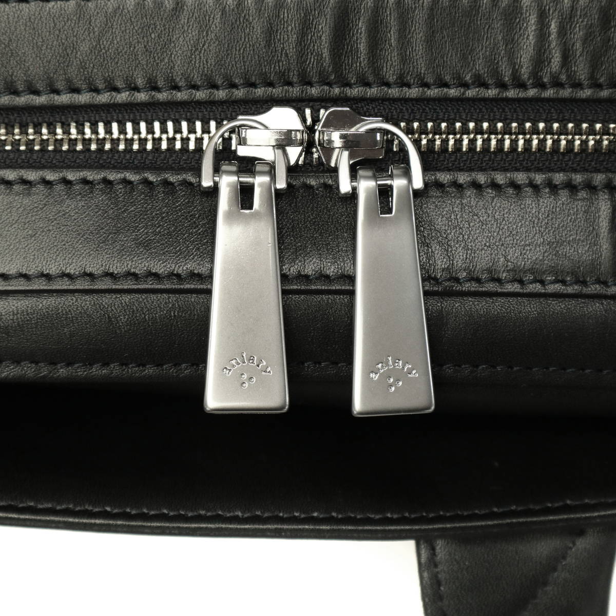 正規取扱店 ブリーフケース Antique Leather バッグ ビジネスバッグ A4 B4 2層 大容量 本革 通勤 出張 日本製 メンズ レディース 01-01011 新作 2023