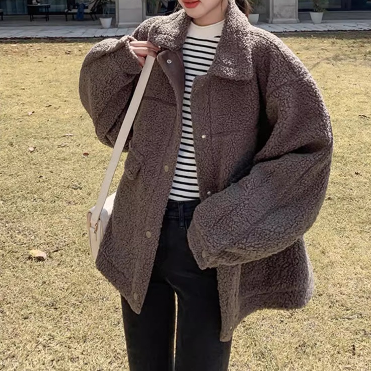 レディース ジャケット コート アウター 上着 ラムウールコート ウール 羽織 前開き ボアジャケット 長袖 萌袖 襟付き ワイド オーバーサイズ もこもこ ふわふわ ふっくら ポケット ボタン 厚手 レディース ジャケット コート アウター 上着 ラムウールコート ウール 羽織 前開き ボアジャケット 長袖 萌袖 襟付き ワイド オーバーサイズ もこもこ ふわふわ ふっくら ポケット ボタン 厚手