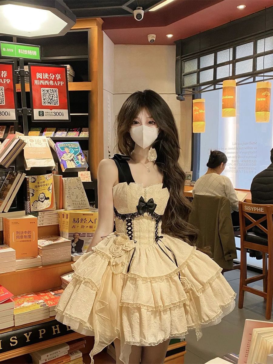 2025年新作店長おすすめ!早いもの胜ち Lolita ガウンホルタードレスフィッシュボーンウエストラインドレス 2025年新作店長おすすめ!早いもの胜ち Lolita ガウンホルタードレスフィッシュボーンウエストラインドレス
