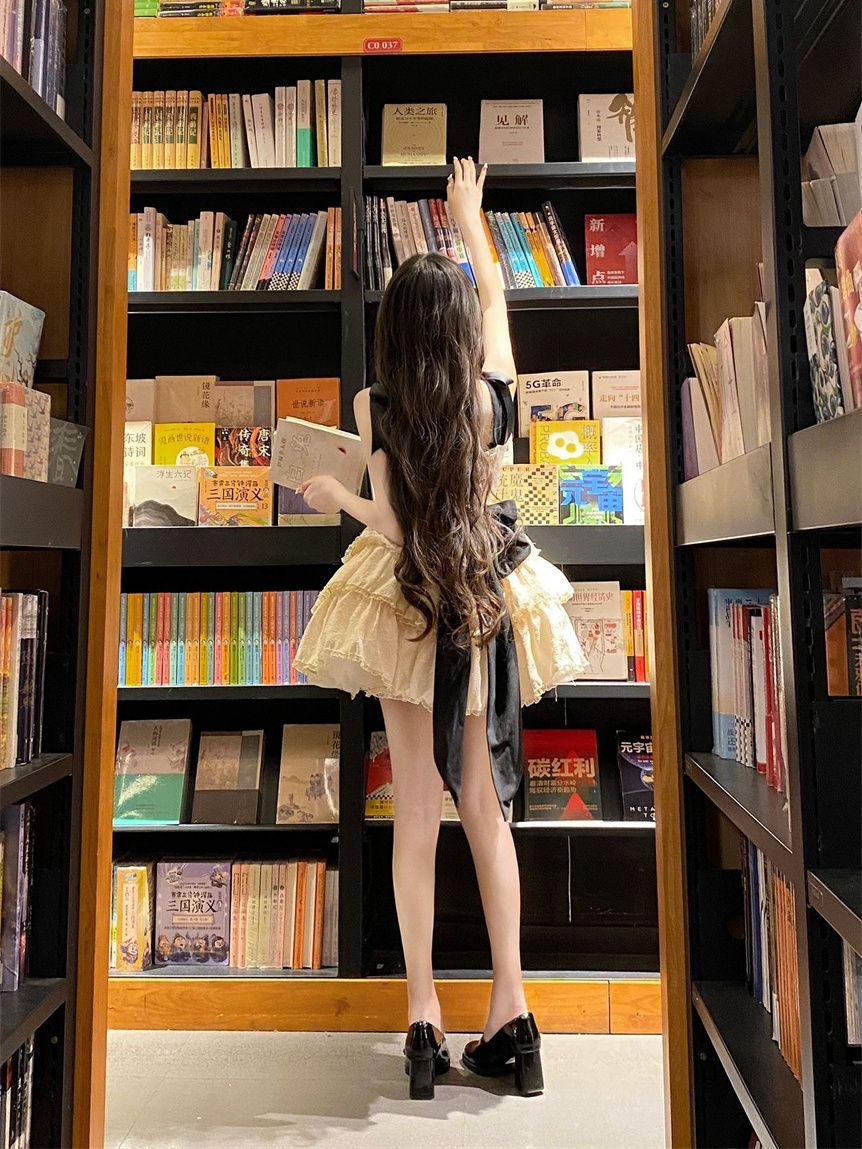 2025年新作店長おすすめ!早いもの胜ち Lolita ガウンホルタードレスフィッシュボーンウエストラインドレス 2025年新作店長おすすめ!早いもの胜ち Lolita ガウンホルタードレスフィッシュボーンウエストラインドレス