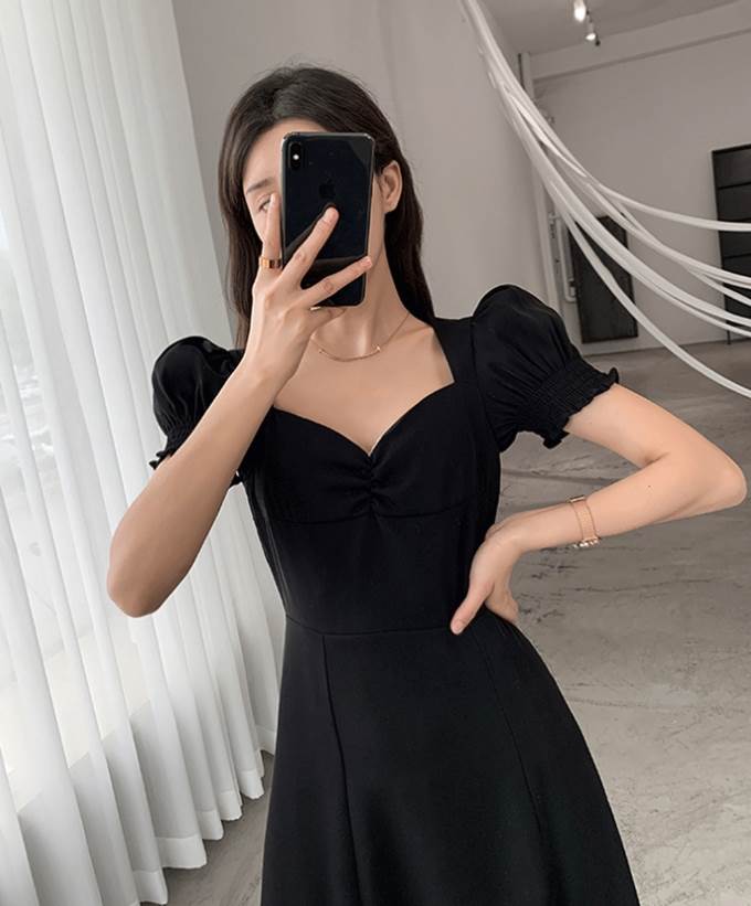 ドレス ワンピース レディース ミモレ丈 Aライン フレア 半袖 Vネック パフスリーブ スリット かわいい 大人可愛い かっこいい 黒 赤 緑 ブラック レッド グリーン セクシー きれいめ 大人