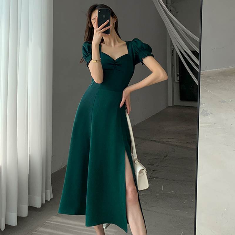 ドレス ワンピース レディース ミモレ丈 Aライン フレア 半袖 Vネック パフスリーブ スリット かわいい 大人可愛い かっこいい 黒 赤 緑 ブラック レッド グリーン セクシー きれいめ 大人