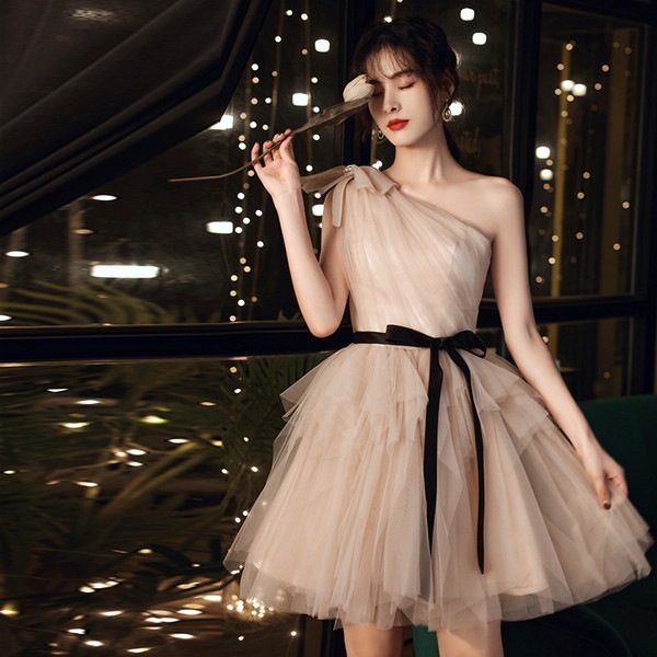 【即納】ミニドレス ワンショルダードレス 白ドレスミニ 結婚式ミニドレス キャバ嬢ドレス ミニドレス可愛い 夏ドレス サマードレス 夏ミニワンピ 肩リボンドレス ミニワンピース ロングドレス 韓国 ワ 【即納】ミニドレス ワンショルダードレス 白ドレスミニ 結婚式ミニドレス キャバ嬢ドレス ミニドレス可愛い 夏ドレス サマードレス 夏ミニワンピ 肩リボンドレス ミニワンピース ロングドレス 韓国 ワ