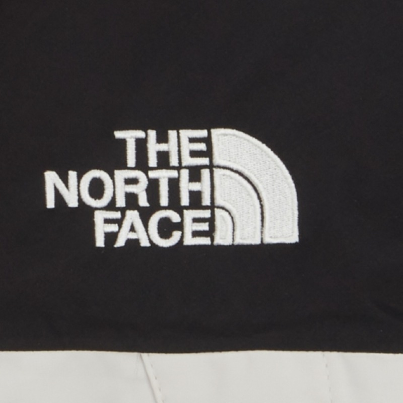 ザ・ノース・フェイス子供用マウンテンジャケット NJ2HR02T_WHS ザ・ノース・フェイス子供用マウンテンジャケット NJ2HR02T_WHS