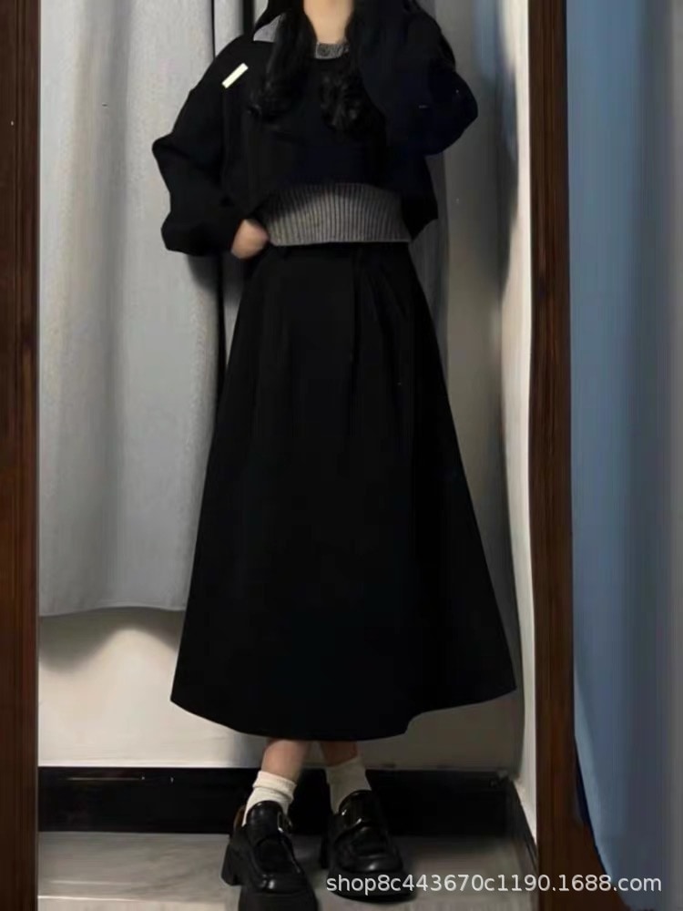 ハイエンドのカスタマイズ-2024 秋と冬のハイエンドショートニットプルオーバーセーター女性のスカートツーピーススーツ気質