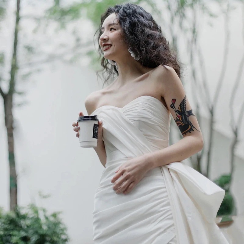 新作追加!!!結婚式ドレスドレピースセクシーウエディングドレスブブラ花嫁披露宴二次会謝恩会発表会演奏会女子会