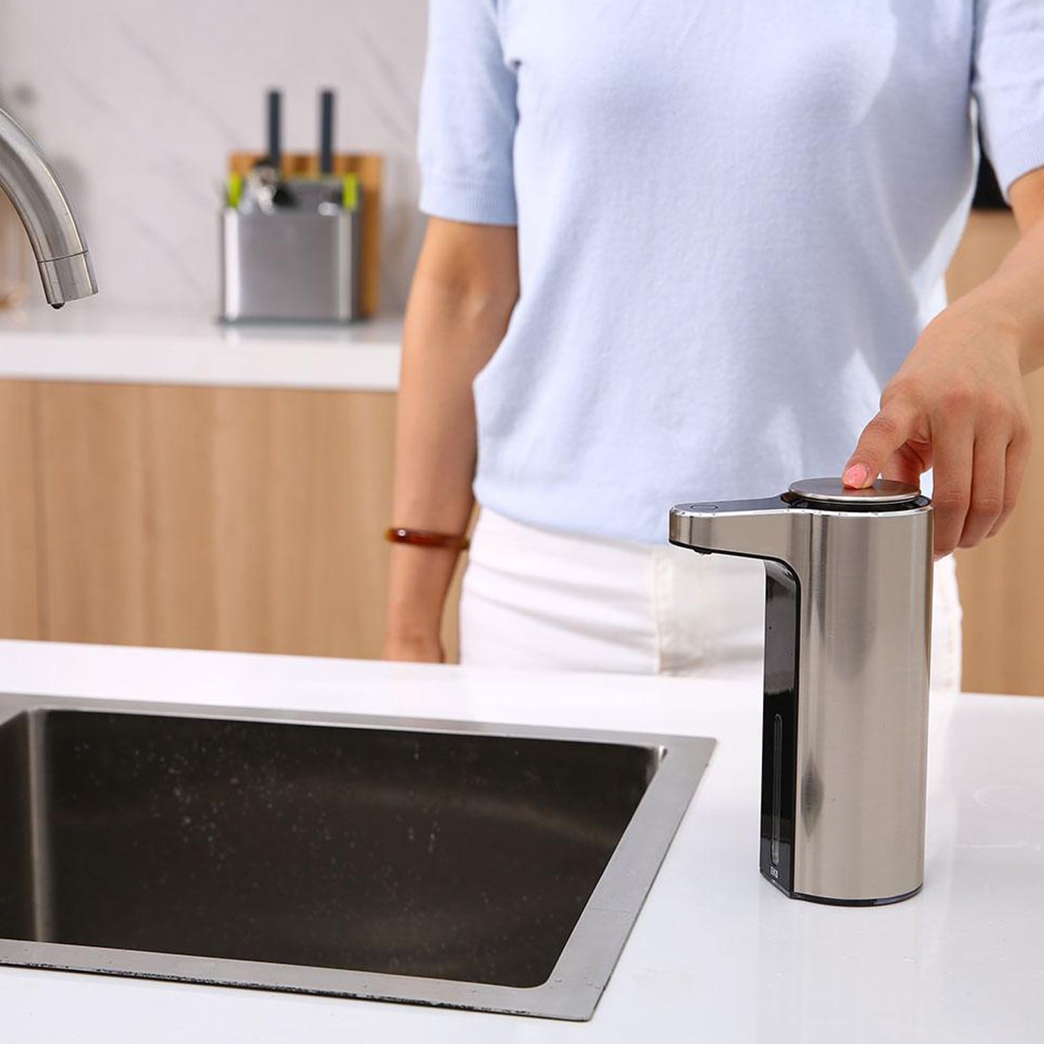 ソープディスペンサー 自動 泡 充電式 EK6088F ソープディスペンサー 自動 泡 充電式 EK6088F