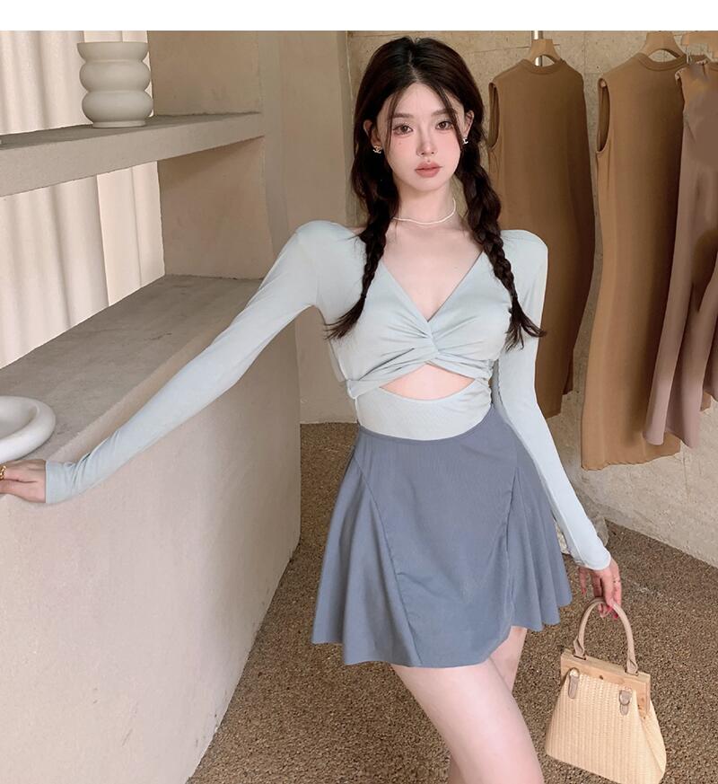 ホワイト グリーン 水着 レディース ワンピース 長袖 オールインワン 長袖ワンピ 露出控えめ クロスデザイン Vネック ワンピ水着 パッド付き 連体水着 夏用 ショート丈 女性用 みずぎ 一体型 水 ホワイト グリーン 水着 レディース ワンピース 長袖 オールインワン 長袖ワンピ 露出控えめ クロスデザイン Vネック ワンピ水着 パッド付き 連体水着 夏用 ショート丈 女性用 みずぎ 一体型 水