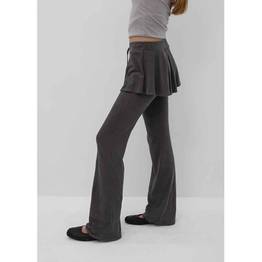 ブラックアップ コニードブーツカットレイヤードスカートパンツ ブラックアップ コニードブーツカットレイヤードスカートパンツ