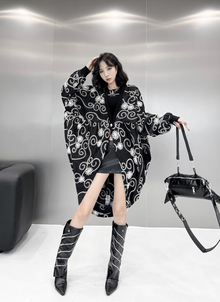 【J.Fashion】 2024秋新品 刺繍 ロングカーディガン 体型カバーチュニック ニットカーディガン トレンチコート アウター メガ割 【J.Fashion】 2024秋新品 刺繍 ロングカーディガン 体型カバーチュニック ニットカーディガン トレンチコート アウター メガ割
