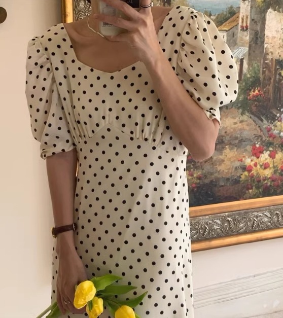 レディース プルオーバー ドレス ワンピース ロング 半袖 ボリューム袖 パフスリーブ スクエアネック スリム 細身 Aライン 背中開き フェミニン バックリボン ハイウエスト サテン かわいい レディース プルオーバー ドレス ワンピース ロング 半袖 ボリューム袖 パフスリーブ スクエアネック スリム 細身 Aライン 背中開き フェミニン バックリボン ハイウエスト サテン かわいい