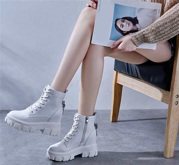 【2025新作入荷】ショートブーツ レディース ブーツ 厚底 ショート ブーツ ファスナー付き ヒール+インヒール 9cm ブラック ホワイト 【2025新作入荷】ショートブーツ レディース ブーツ 厚底 ショート ブーツ ファスナー付き ヒール+インヒール 9cm ブラック ホワイト