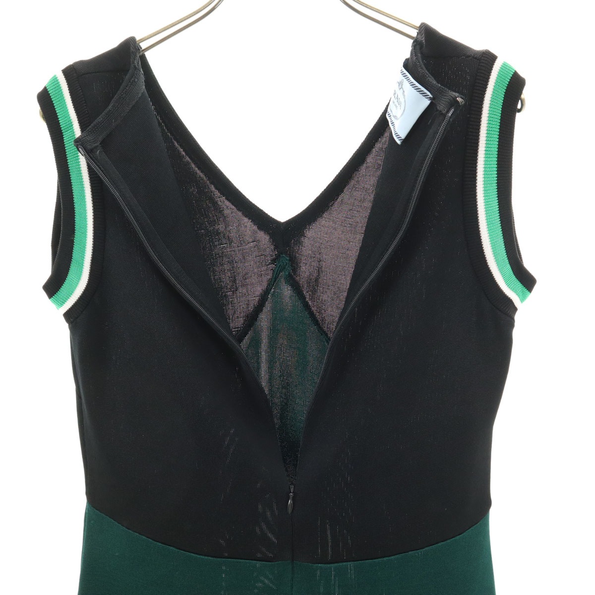 イタリア製 ノースリーブ ニット ミニワンピース 38 ブラック レディース 古着 イタリア製 ノースリーブ ニット ミニワンピース 38 ブラック レディース 古着