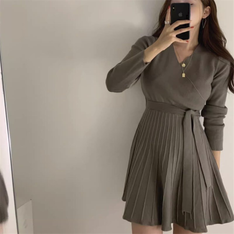 ワンピース ミニワンピース ミドル丈 袖あり 長袖 Vネック レギュラー かわいい 大人可愛い きれいめ シンプル カジュアル 大人 上品 おしゃれ お洒落 かっこいい 大人女子 こなれ感 ラブリー ワンピース ミニワンピース ミドル丈 袖あり 長袖 Vネック レギュラー かわいい 大人可愛い きれいめ シンプル カジュアル 大人 上品 おしゃれ お洒落 かっこいい 大人女子 こなれ感 ラブリー