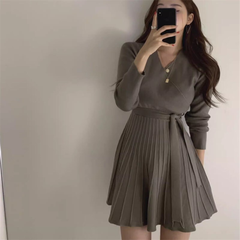 ワンピース ミニワンピース ミドル丈 袖あり 長袖 Vネック レギュラー かわいい 大人可愛い きれいめ シンプル カジュアル 大人 上品 おしゃれ お洒落 かっこいい 大人女子 こなれ感 ラブリー ワンピース ミニワンピース ミドル丈 袖あり 長袖 Vネック レギュラー かわいい 大人可愛い きれいめ シンプル カジュアル 大人 上品 おしゃれ お洒落 かっこいい 大人女子 こなれ感 ラブリー