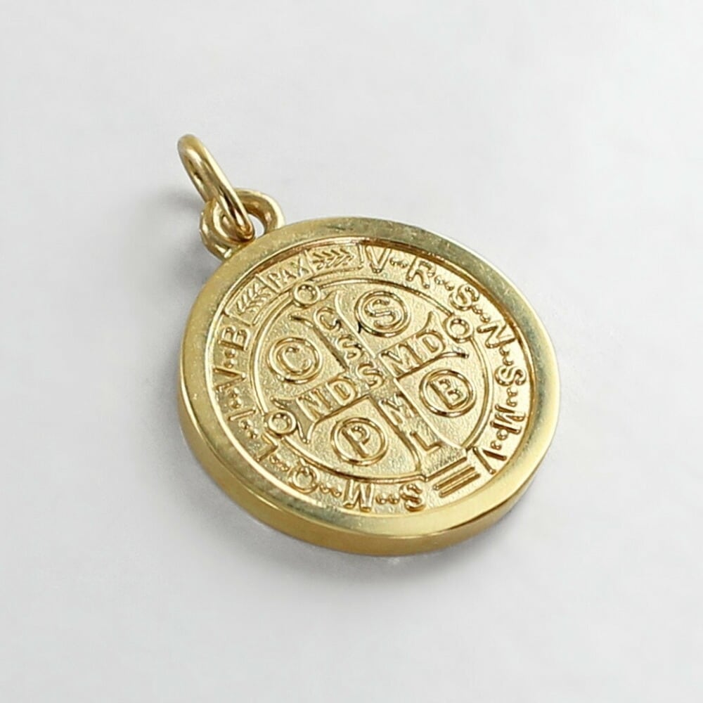 K18 18金 聖ベネディクト ゴールド ペンダントトップ ネックレスチャーム メンズ レディース メダイ 18K 高級感 シンプル ペンダントヘッド ネックレストップ プレゼント ギフト 女性 男性 K18 18金 聖ベネディクト ゴールド ペンダントトップ ネックレスチャーム メンズ レディース メダイ 18K 高級感 シンプル ペンダントヘッド ネックレストップ プレゼント ギフト 女性 男性