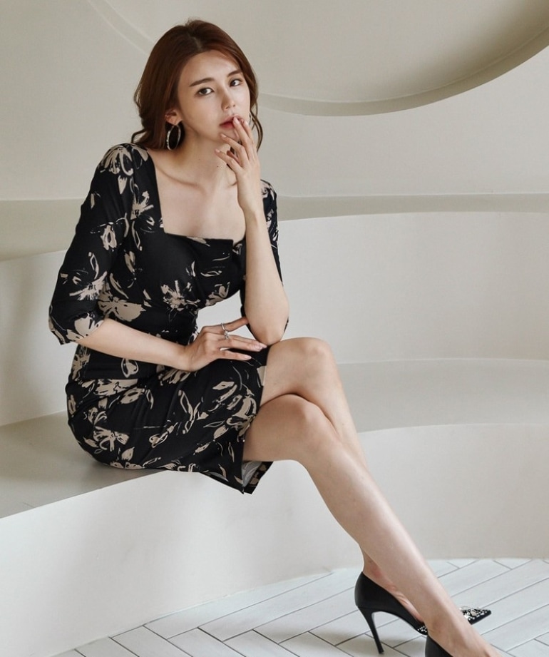 ドレス ワンピース 膝丈ドレス キャバ ワンピ ワンピースドレス セクシードレス 膝丈 五分袖 スクエアネック レディースワンピース タイトワンピース バックスリット きれいめ 大人 上品 お洒落