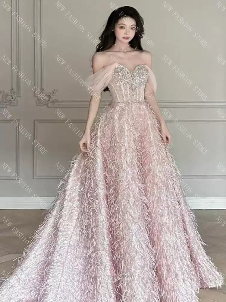 ショルダーレスのイブニングドレス-72