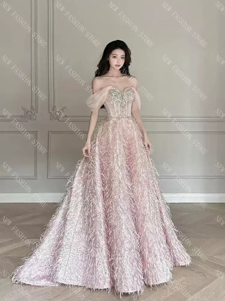 ショルダーレスのイブニングドレス-72