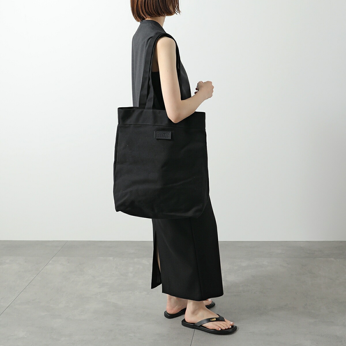 MM6 エムエムシックス メゾンマルジェラ トートバッグ SB6WC0020 P8331 レディース リバーシックス キャンバス ショッピングバッグ 鞄 MM6 エムエムシックス メゾンマルジェラ トートバッグ SB6WC0020 P8331 レディース リバーシックス キャンバス ショッピングバッグ 鞄