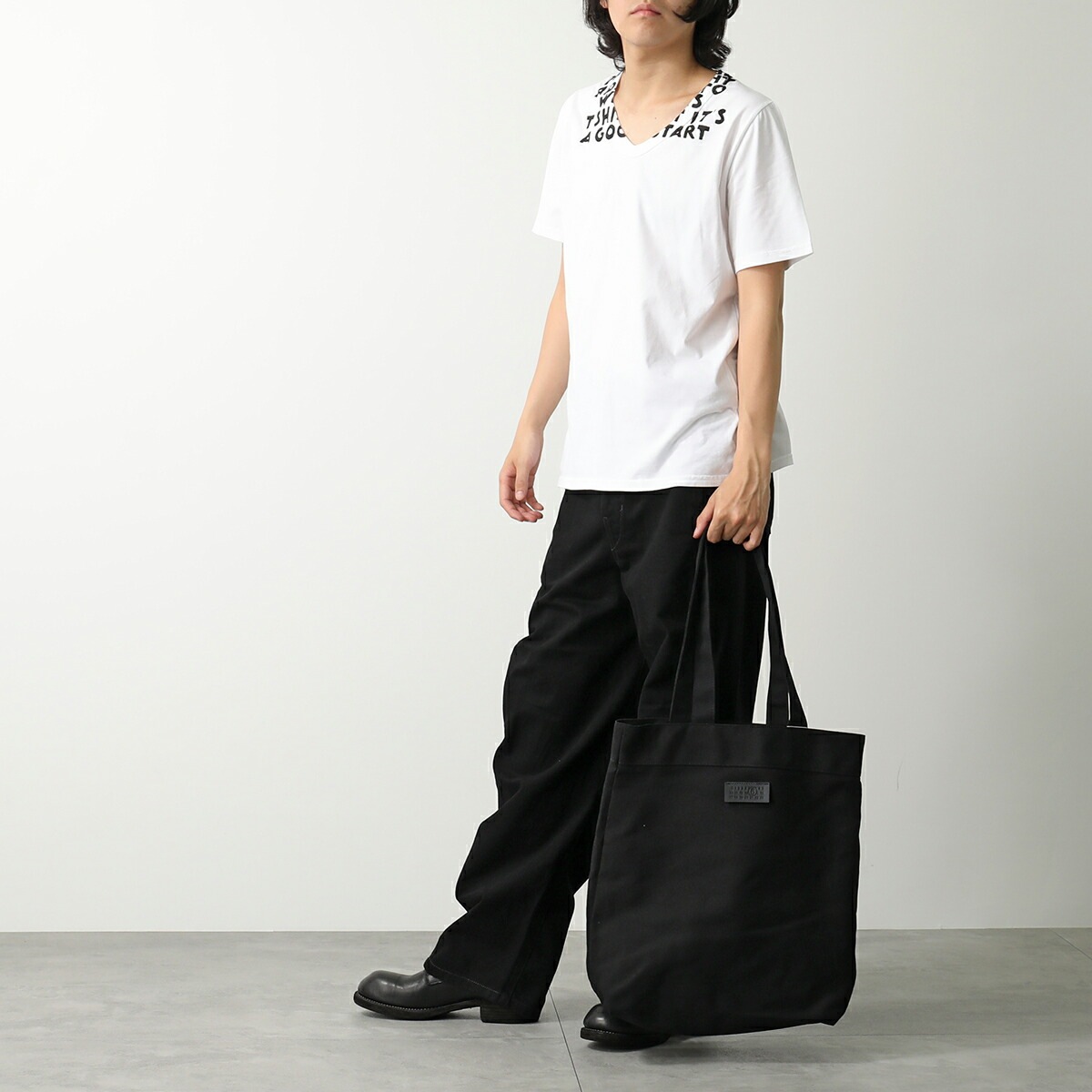 MM6 エムエムシックス メゾンマルジェラ トートバッグ SB6WC0020 P8331 レディース リバーシックス キャンバス ショッピングバッグ 鞄 MM6 エムエムシックス メゾンマルジェラ トートバッグ SB6WC0020 P8331 レディース リバーシックス キャンバス ショッピングバッグ 鞄