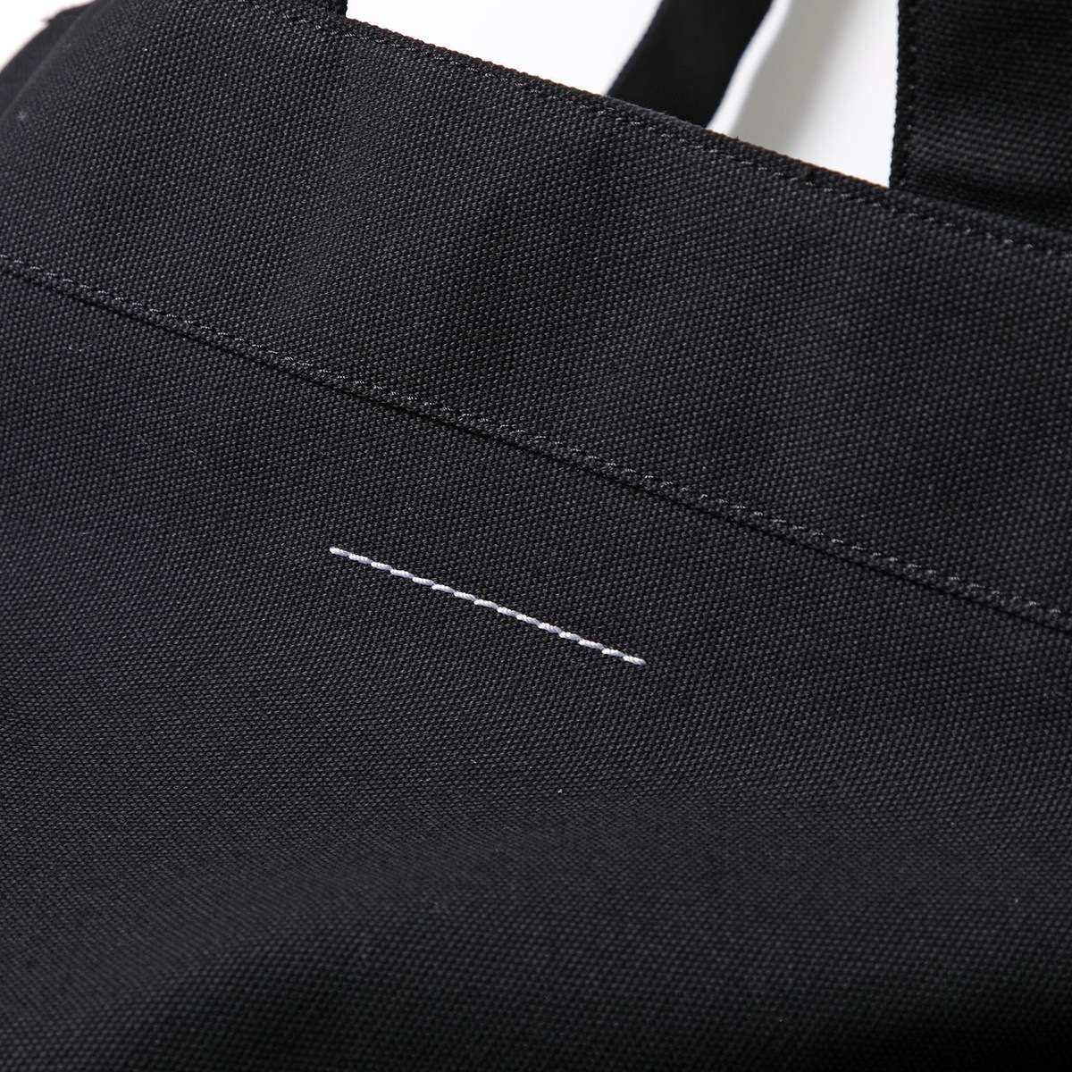 MM6 エムエムシックス メゾンマルジェラ トートバッグ SB6WC0020 P8331 レディース リバーシックス キャンバス ショッピングバッグ 鞄 MM6 エムエムシックス メゾンマルジェラ トートバッグ SB6WC0020 P8331 レディース リバーシックス キャンバス ショッピングバッグ 鞄