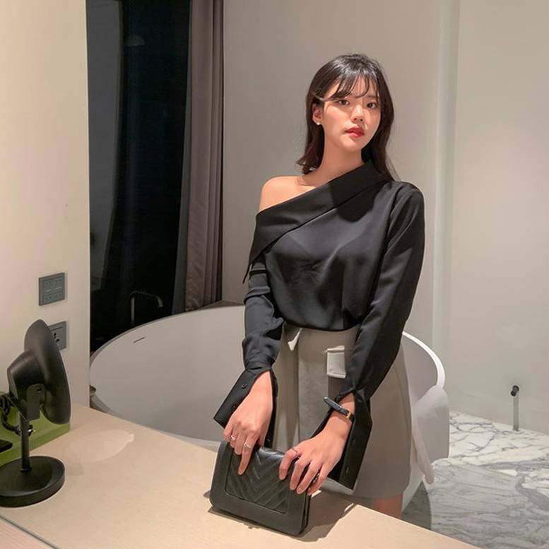 2color ワンショルダー長袖ブラウス トップス ブラウス プルオーバー オフショルダー ワンショル 上品 クール モード系 学生 楽ちん 体型カバー インスタ映え 春夏 春 夏 秋冬 秋 冬 ママ 2color ワンショルダー長袖ブラウス トップス ブラウス プルオーバー オフショルダー ワンショル 上品 クール モード系 学生 楽ちん 体型カバー インスタ映え 春夏 春 夏 秋冬 秋 冬 ママ