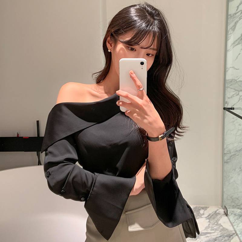 2color ワンショルダー長袖ブラウス トップス ブラウス プルオーバー オフショルダー ワンショル 上品 クール モード系 学生 楽ちん 体型カバー インスタ映え 春夏 春 夏 秋冬 秋 冬 ママ 2color ワンショルダー長袖ブラウス トップス ブラウス プルオーバー オフショルダー ワンショル 上品 クール モード系 学生 楽ちん 体型カバー インスタ映え 春夏 春 夏 秋冬 秋 冬 ママ