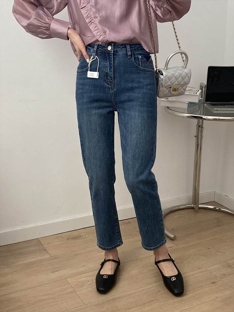 ウォッシュ加工 ジーンズ シガレットパンツ レディース パンツ ボトムス Gパン 9分丈 アンクル丈 ストレート 5ポケット 色落ち加工 ファスナー ハイウエスト ブルーデニム かわいい 大人可愛い