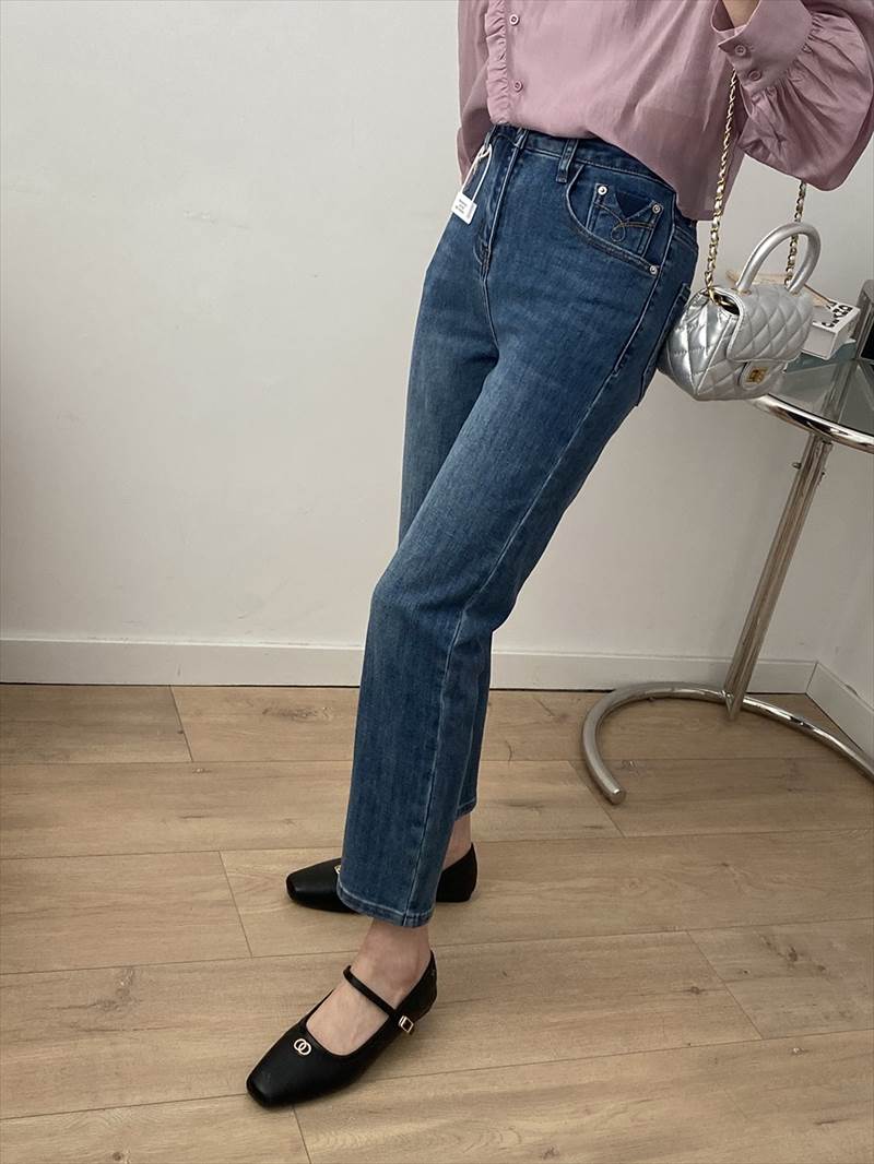 ウォッシュ加工 ジーンズ シガレットパンツ レディース パンツ ボトムス Gパン 9分丈 アンクル丈 ストレート 5ポケット 色落ち加工 ファスナー ハイウエスト ブルーデニム かわいい 大人可愛い