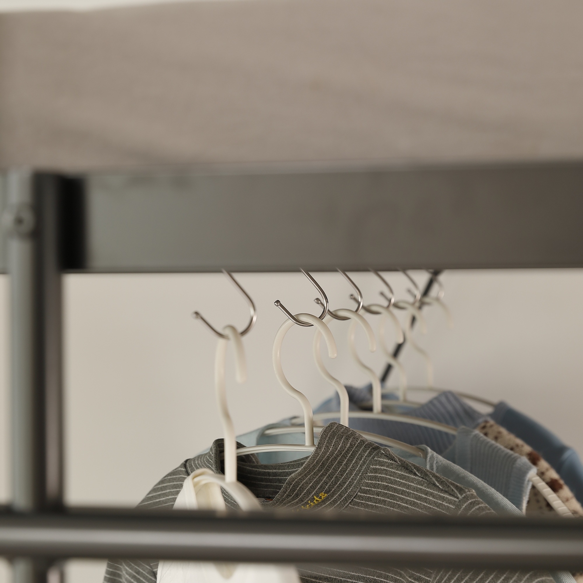 154ロフトベッド パイプベッド シングル コンセント付き 宮 ロフト ベッド 北欧風 高さ170cm ロフト ベッド 大人用 二段ベッド 子供部屋 子供ベッド 送料無料 スチール 耐震 ベッド シン 154ロフトベッド パイプベッド シングル コンセント付き 宮 ロフト ベッド 北欧風 高さ170cm ロフト ベッド 大人用 二段ベッド 子供部屋 子供ベッド 送料無料 スチール 耐震 ベッド シン