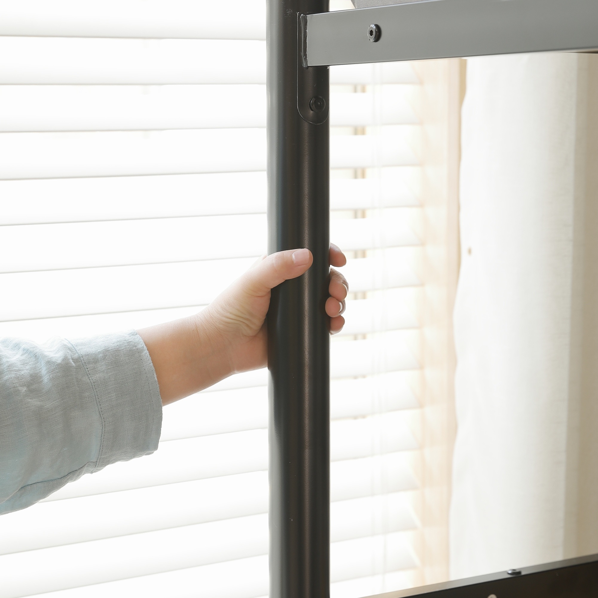 154ロフトベッド パイプベッド シングル コンセント付き 宮 ロフト ベッド 北欧風 高さ170cm ロフト ベッド 大人用 二段ベッド 子供部屋 子供ベッド 送料無料 スチール 耐震 ベッド シン 154ロフトベッド パイプベッド シングル コンセント付き 宮 ロフト ベッド 北欧風 高さ170cm ロフト ベッド 大人用 二段ベッド 子供部屋 子供ベッド 送料無料 スチール 耐震 ベッド シン