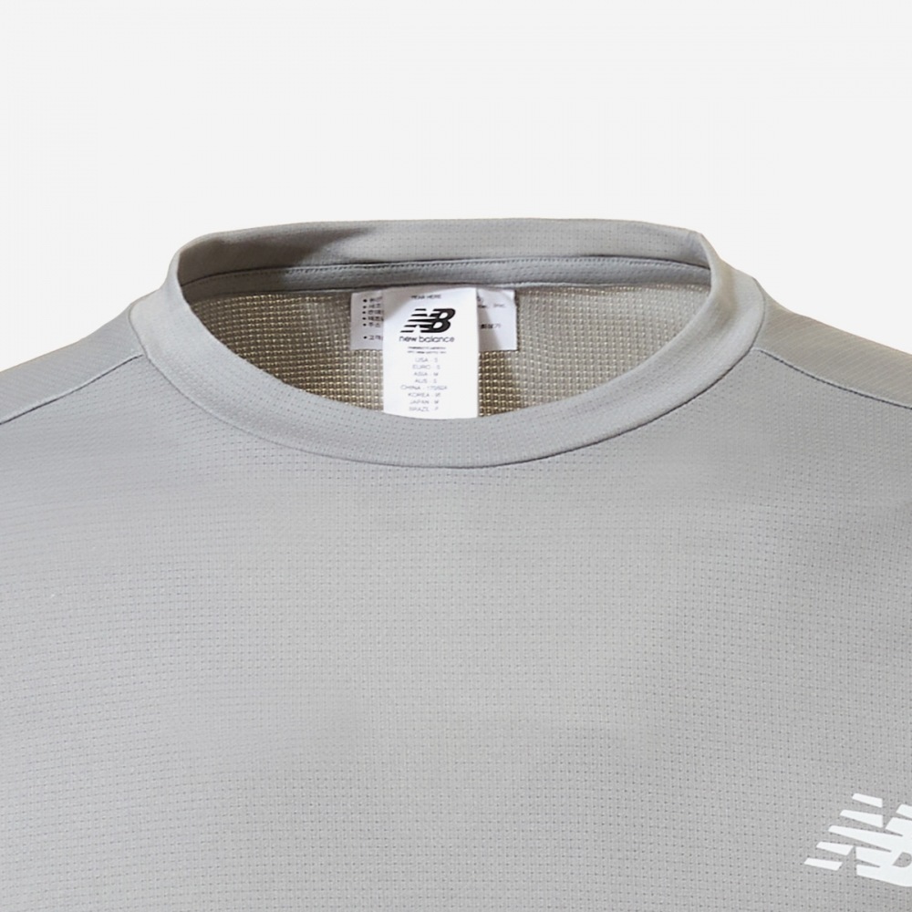 ニューバランススポーツエッセンシャルショートスリーブ T シャツ NBNEF26403-(16) ライトグレー ニューバランススポーツエッセンシャルショートスリーブ T シャツ NBNEF26403-(16) ライトグレー