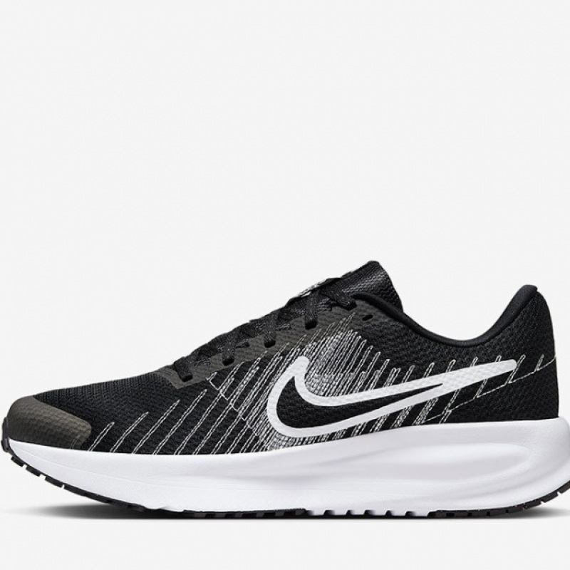 ナイキ ランニングシューズ ラン ディファイ HM9594-004