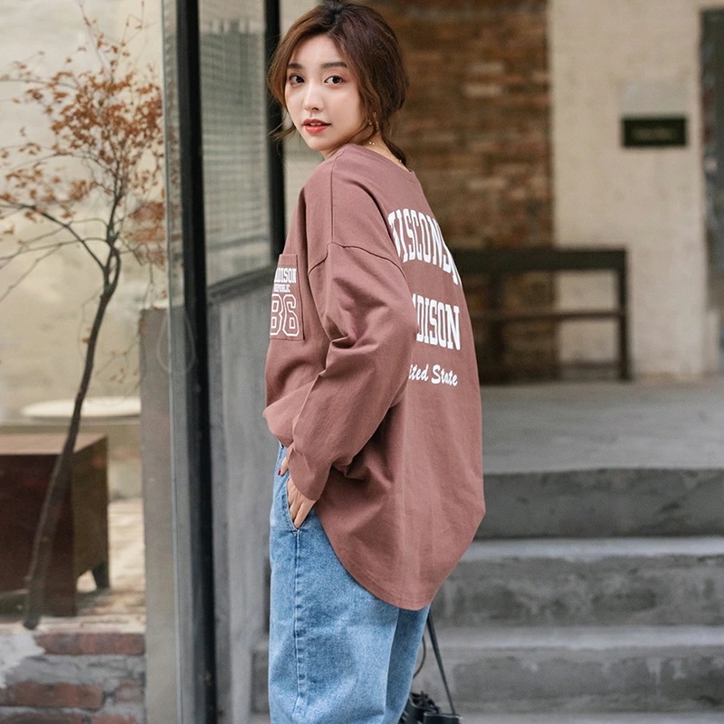 【OUTLET！クーポンで972円】 カレッジロゴ カットソー バックプリント 10色 ラウンドカット レイヤード Tシャツ トップス 長袖 カラバリ ママコーデ レディース 20代 30代 40代