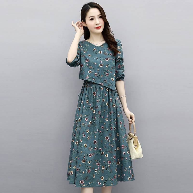 ワンピース スカート ミモレ丈 ロング丈 アシンメトリー 長袖 Vネック 花柄 フレア レディース かわいい 大人可愛い きれいめ こなれ感 シンプル カジュアル 主役級 存在感 個性的 モダン フェ ワンピース スカート ミモレ丈 ロング丈 アシンメトリー 長袖 Vネック 花柄 フレア レディース かわいい 大人可愛い きれいめ こなれ感 シンプル カジュアル 主役級 存在感 個性的 モダン フェ