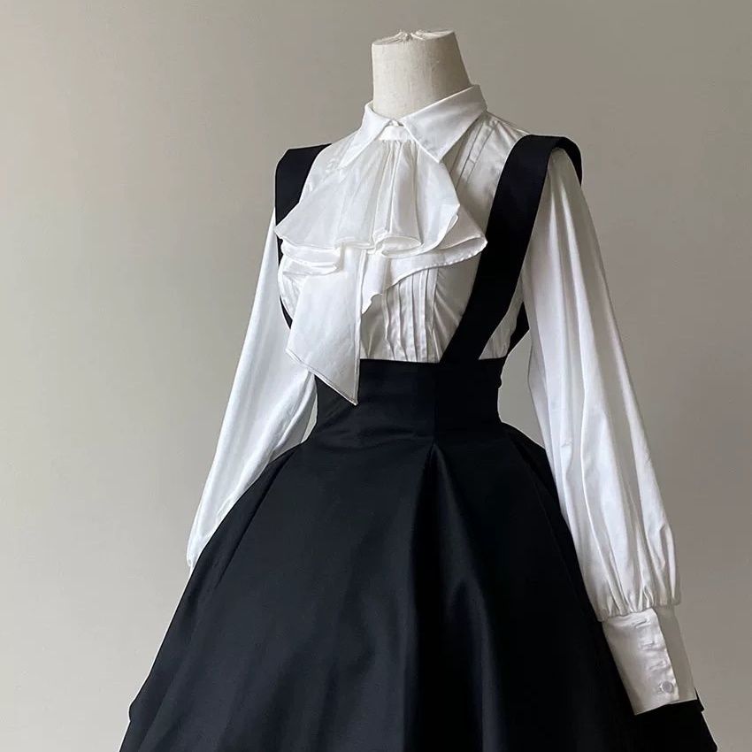 スーツ/スカート/シャツ ブラック アイリス ロリータ サスペンダー JSk カミジュエ ゴシック風 ランタン スリーブ 長袖シャツ スーツ/スカート/シャツ ブラック アイリス ロリータ サスペンダー JSk カミジュエ ゴシック風 ランタン スリーブ 長袖シャツ