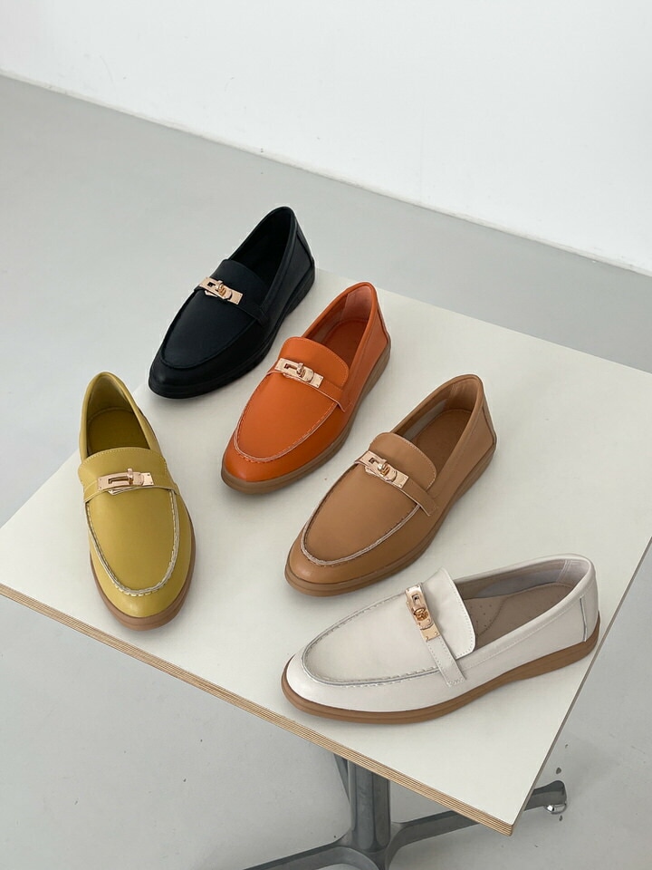 ローファー リアルレザー メタルモチーフ フラット レディース 黒 茶 黃 ブラック ブラウン オレンジ イエロー アイボリー おじ靴 革靴 靴 婦人靴 韓国 ローファー リアルレザー メタルモチーフ フラット レディース 黒 茶 黃 ブラック ブラウン オレンジ イエロー アイボリー おじ靴 革靴 靴 婦人靴 韓国