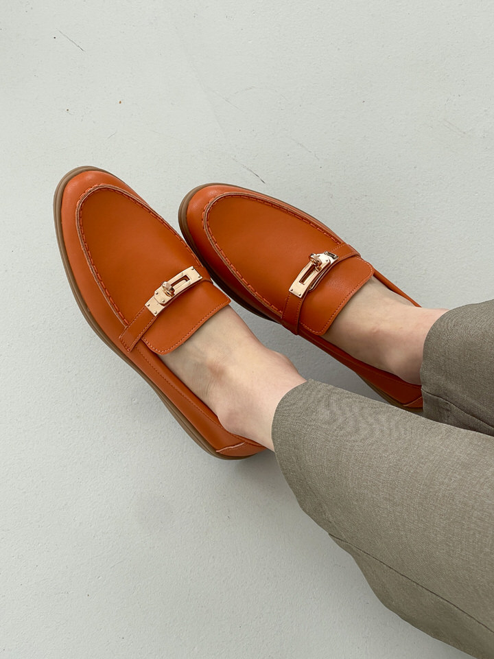 ローファー リアルレザー メタルモチーフ フラット レディース 黒 茶 黃 ブラック ブラウン オレンジ イエロー アイボリー おじ靴 革靴 靴 婦人靴 韓国 ローファー リアルレザー メタルモチーフ フラット レディース 黒 茶 黃 ブラック ブラウン オレンジ イエロー アイボリー おじ靴 革靴 靴 婦人靴 韓国