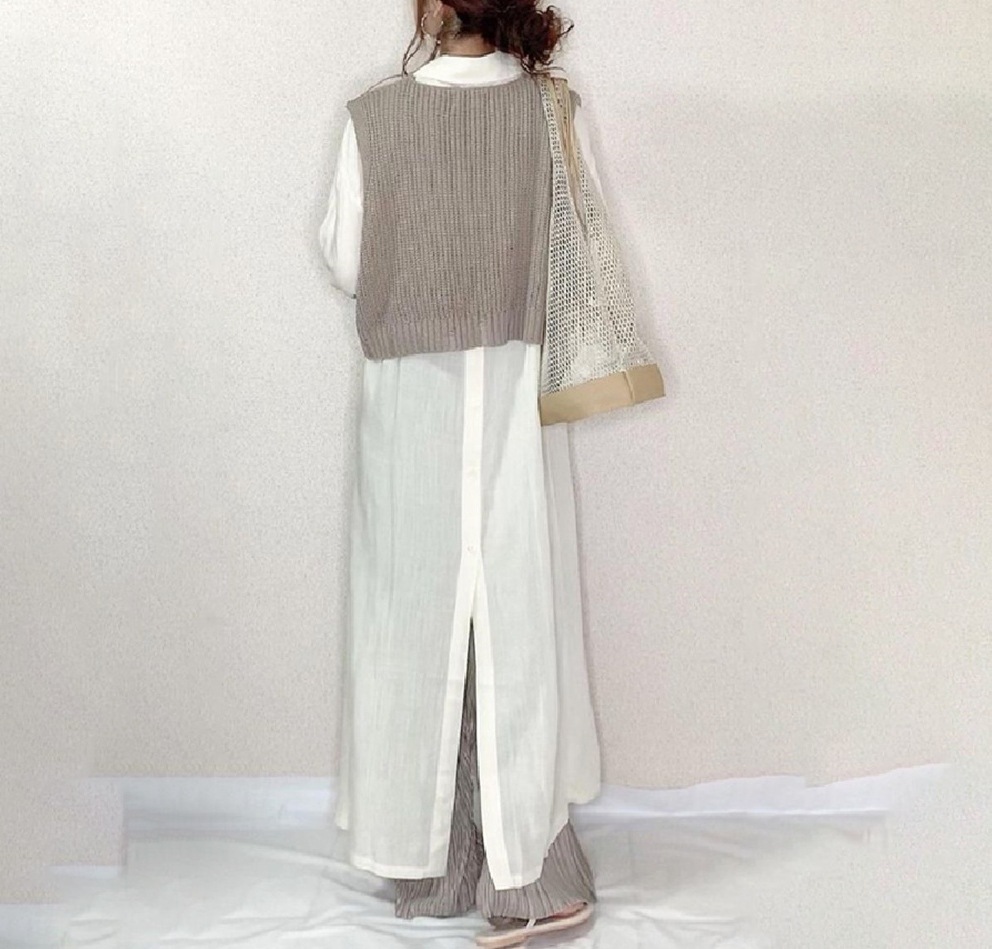 【輝いて超人気】 シングルブレスト Vネックスリットロング丈 シャツ ワンピース 【輝いて超人気】 シングルブレスト Vネックスリットロング丈 シャツ ワンピース