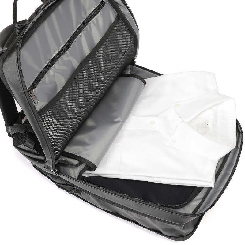 BERMAS 2層式ビジネスリュック バックパック 衣類収納ポケット付 容量拡張タイプ PC収納15インチ対応 DULITE FLEX ブラック 60644 BERMAS 2層式ビジネスリュック バックパック 衣類収納ポケット付 容量拡張タイプ PC収納15インチ対応 DULITE FLEX ブラック 60644