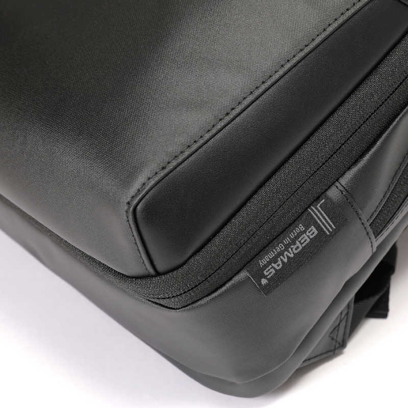 BERMAS 2層式ビジネスリュック バックパック 衣類収納ポケット付 容量拡張タイプ PC収納15インチ対応 DULITE FLEX ブラック 60644 BERMAS 2層式ビジネスリュック バックパック 衣類収納ポケット付 容量拡張タイプ PC収納15インチ対応 DULITE FLEX ブラック 60644