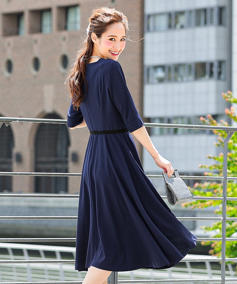 結婚式/お呼ばれ対応クラシカルな雰囲気がマストなドレスワンピースウエストベルト付 フォーマルからデイリーまでこなせる大人のワンピース
