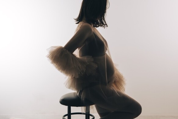 実例写真! ベージュ ソフトチュール トップス 目立つ 花嫁 前撮り 色直し 揺らめく裾 実例写真! ベージュ ソフトチュール トップス 目立つ 花嫁 前撮り 色直し 揺らめく裾